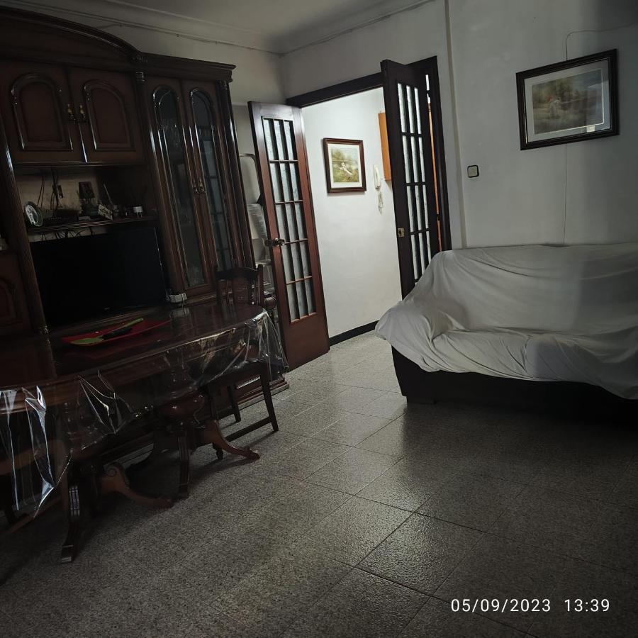Apto Barcelona C R Apartment Santa Coloma de Gramenet ภายนอก รูปภาพ