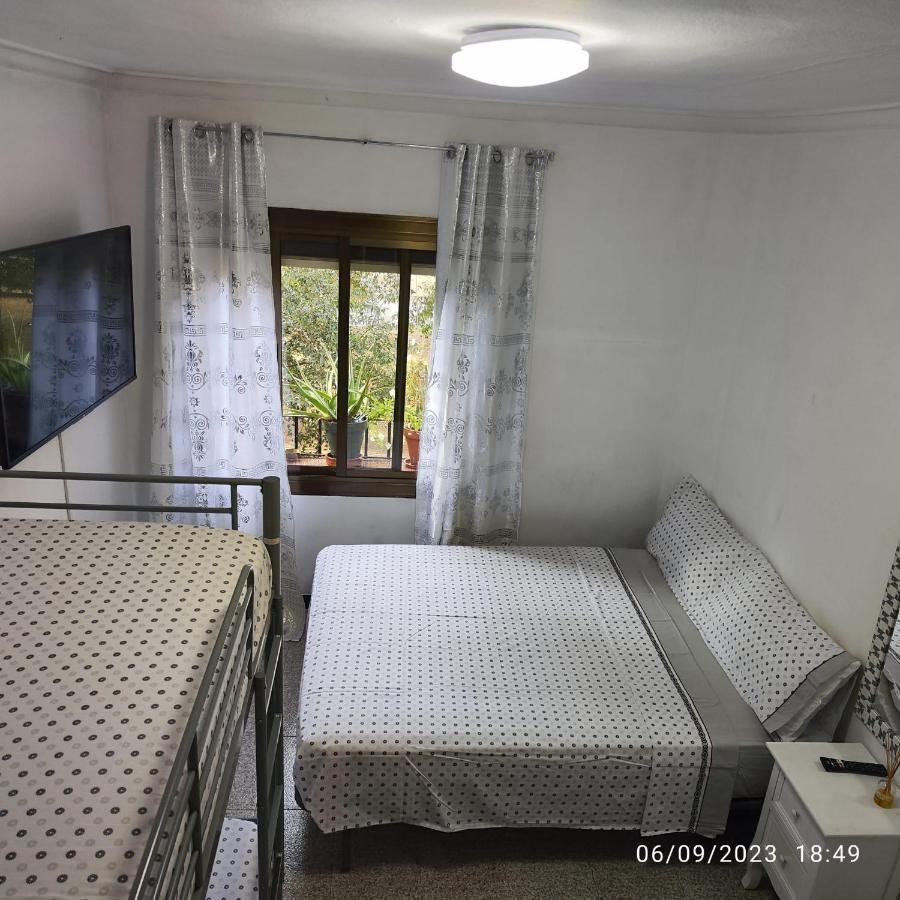 Apto Barcelona C R Apartment Santa Coloma de Gramenet ภายนอก รูปภาพ