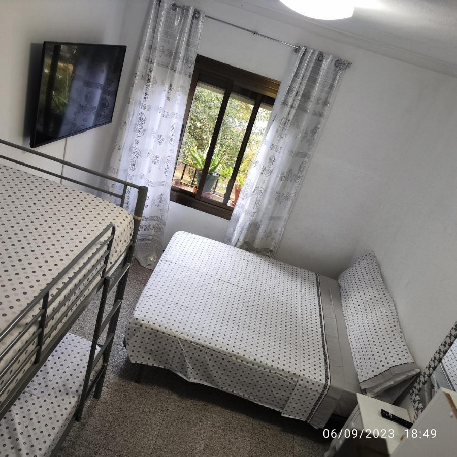 Apto Barcelona C R Apartment Santa Coloma de Gramenet ภายนอก รูปภาพ